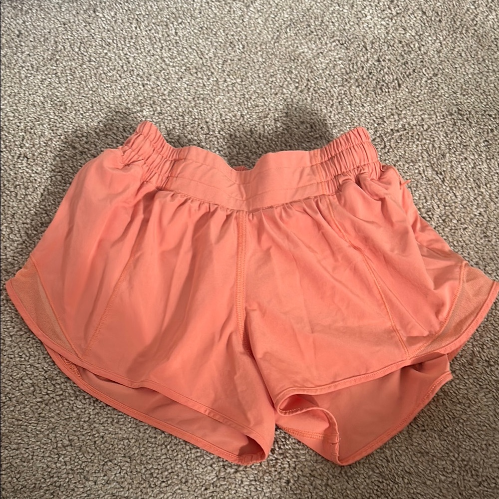 Lululemon Size 2 Hotty hot shorts